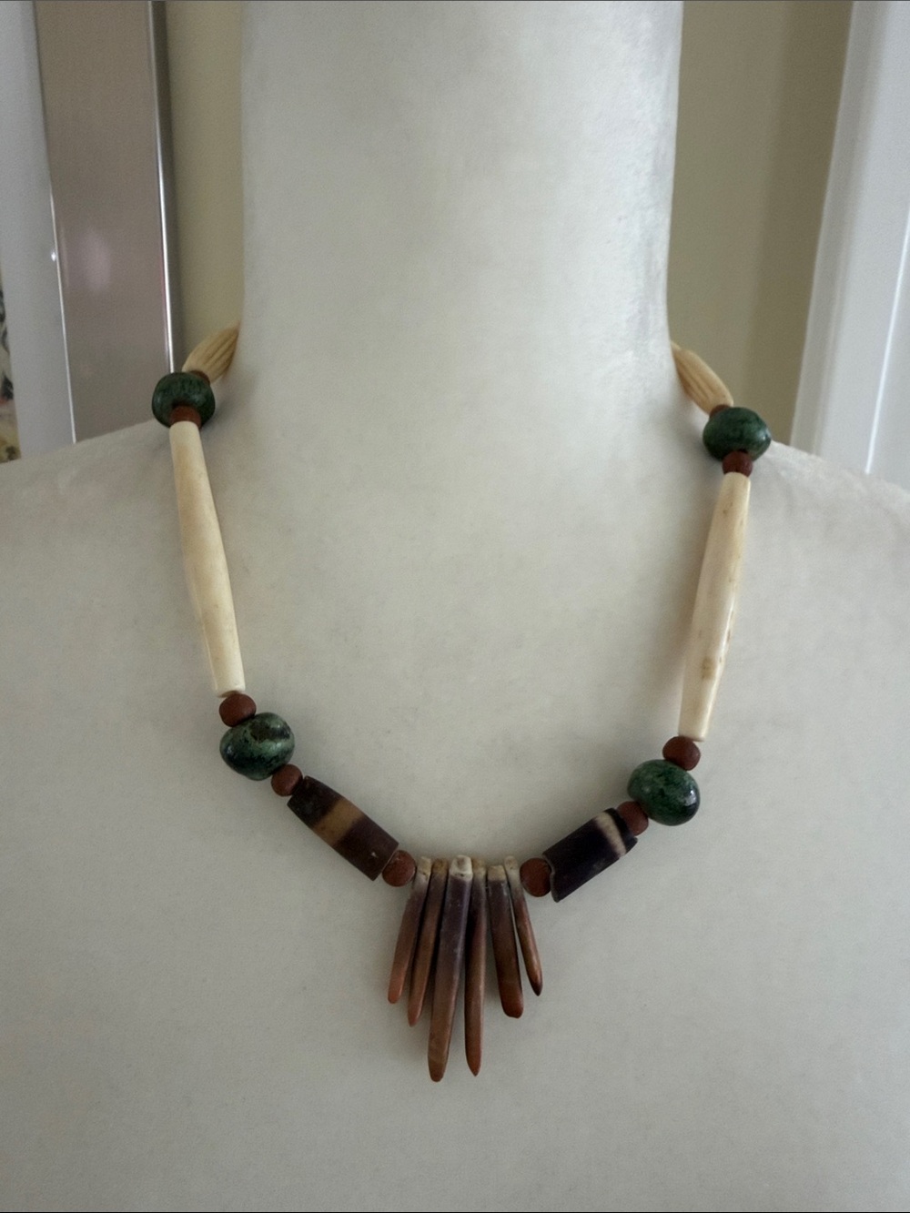 VINTAGE TRIBAL SPIKE PENDANT NECKLACE Natural Shell Bone & Stone Bead Collar